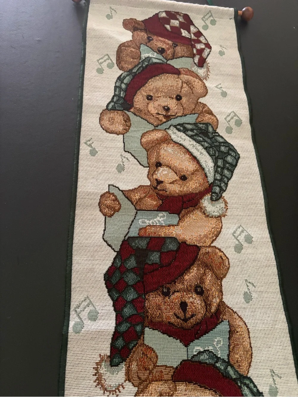 VTG Christmas caroling, bear tapestry Bell wall hanging banner